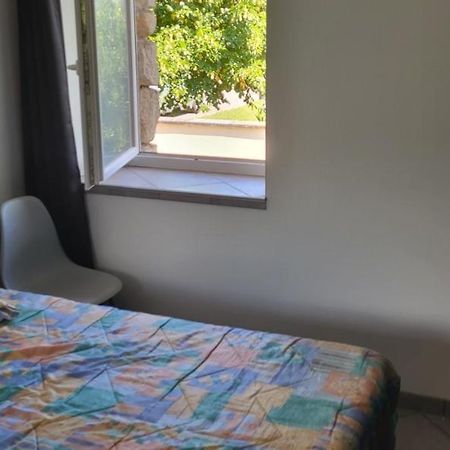 Maisonnette En Pierre Renovee Lamastre Buitenkant foto
