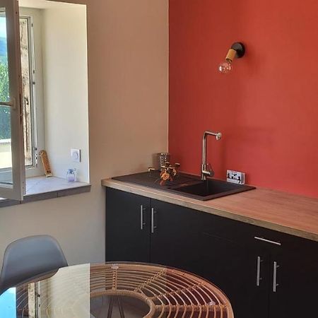 Maisonnette En Pierre Renovee Lamastre Buitenkant foto